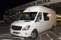 Поляки не гребують послугами українців: за чим спеціально приїжджають до нас?