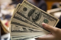 Долар падає другий день поспіль: курси валют

