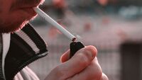Штрафи за рекламу сигарет і пристроїв для куріння наклали у Рівному