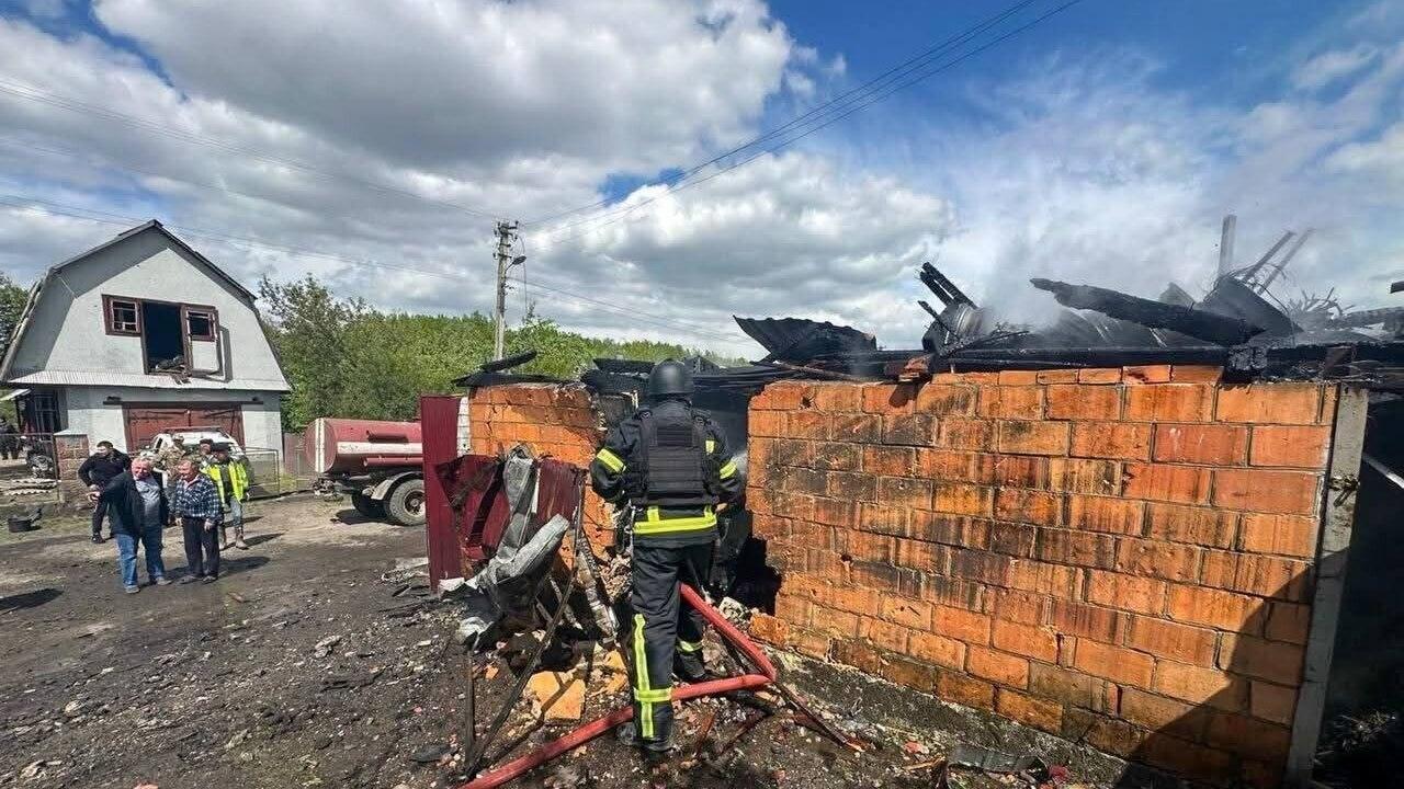 Після атаки БпЛА на Рівненщині спалахнули пожежі: що відомо (ФОТО)