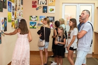 У бібліотеці для молоді відкрили виставку дитячого живопису 