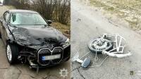 Смертельний обгін: Молодик на BMW на великій швидкості збив велосипедистку