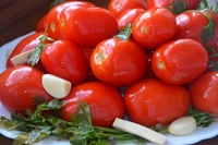 Квашені помідори «як в бочці» (РЕЦЕПТ)