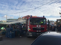 Пожежні авто й рятувальники працювали на продуктовому ринку у центрі Рівного (ФОТО)