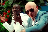 Pitbull і Akon показали гарячий кліп