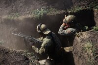 Бухгалтери отримували по 100 тисяч грн «бойових»: ДБР викрило схему майже на 4 млн гривень
