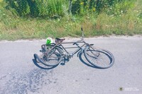 На Дубенщині автівка насмерть збила велосипедиста (ФОТО)