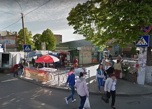 Ринок Сагайдачного. Фото з Google Maps