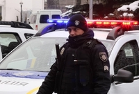 Рівненські патрульні виявили безпорадну жінку на трасі Київ-Чоп (ФОТО)