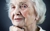 «Не бійся заводити ворогів»: 7 порад від бабусі, які ми даремно не слухали