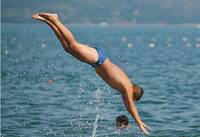 Купатися – зась: Через холод у водоймах Рівненщини впала температура води