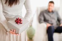 5 подарунків, які не можна дарувати чоловікам: народні прикмети
