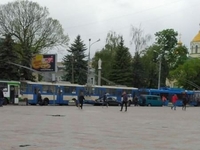 Величезний затор – у центрі Рівного. Стали 12 тролейбусів (ФОТО)
