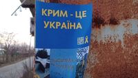 «Чекаємо на ЗСУ!»: На вулицях міст тимчасово окупованого Криму помітили проукраїнські написи     
