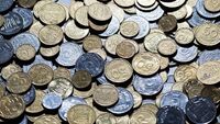 Коштують великі гроші: українці можуть збагатитися на старих монетах (ФОТО)