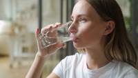 5 причин завжди пити тільки теплу воду