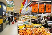 Часу до грудня: популярна мережа супермаркетів у Польщі пропонує українцям гроші на закупи