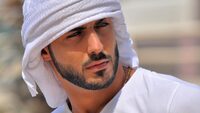Зовнішність стала його прокляттям: як зараз виглядає найкрасивіший у світі араб (ФОТО)