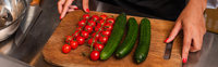 Огірки і томати не можна їсти разом: лікарі пояснили, до чого це призведе