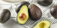 «Кам’яне» авокадо стане м’яким за пів години: допоможе один секрет
