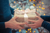 5 подарунків, які притягують негатив: народні прикмети